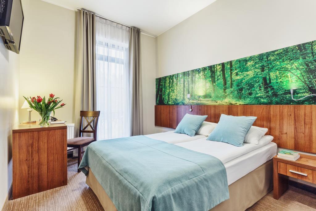 Hotel Modrzewiowy Dwor Gliwice Exterior foto